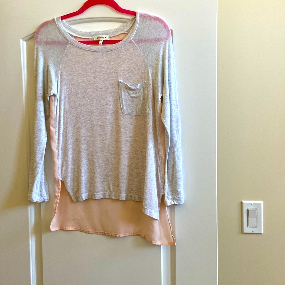 Cute Monteau top in size M